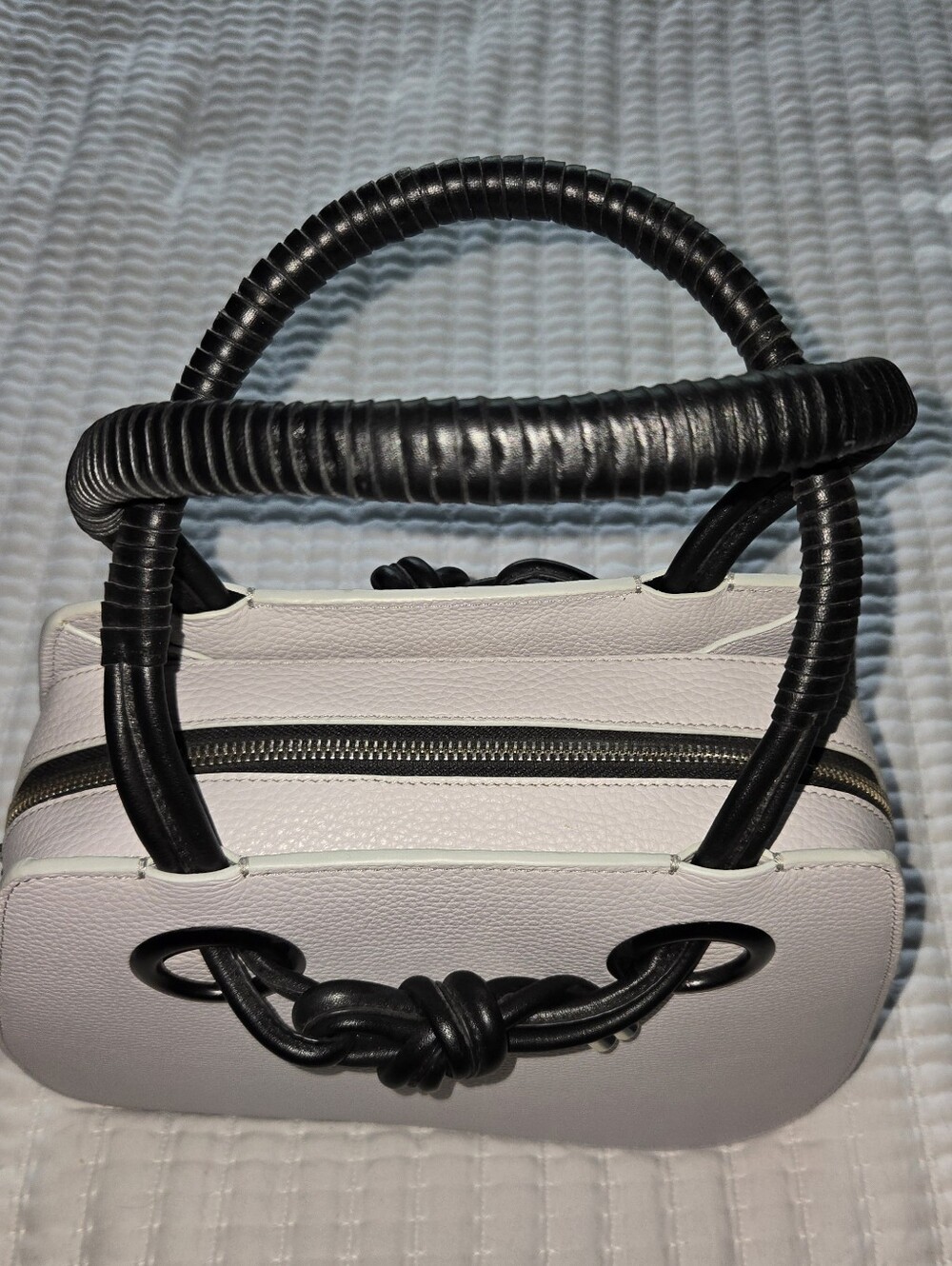 Behno Light Gray Leather Tote with Black Rope Handles - Picture 6 of 6